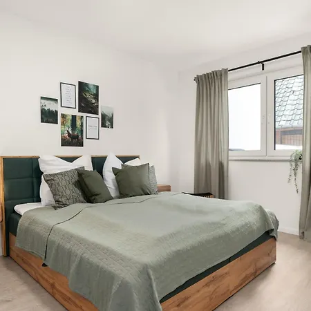 Appartement Livesto Im Zentrum Bad Driburgs - Modern, Parkplatz, Terrasse, Switch, Smarttv Fuer Familien Und B2b