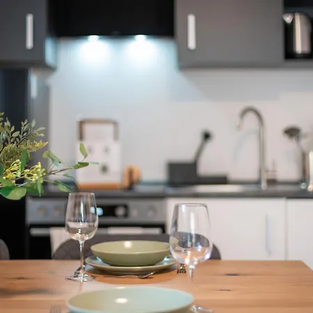 Livesto Im Zentrum Bad Driburgs - Modern, Parkplatz, Terrasse, Switch, Smarttv Fuer Familien Und B2b Bad Driburg