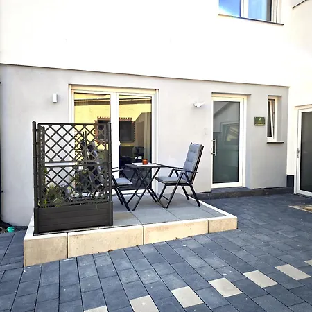 Livesto Im Zentrum Bad Driburgs - Modern, Parkplatz, Terrasse, Switch, Smarttv Fuer Familien Und B2b Appartement *