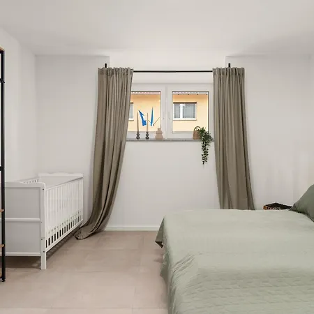 Livesto Im Zentrum Bad Driburgs - Modern, Parkplatz, Terrasse, Switch, Smarttv Fuer Familien Und B2b * Bad Driburg