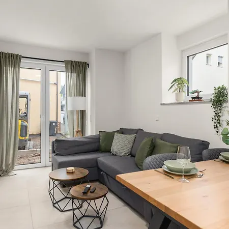 Apartmán Livesto Im Zentrum Bad Driburgs - Modern, Parkplatz, Terrasse, Switch, Smarttv Fuer Familien Und B2b